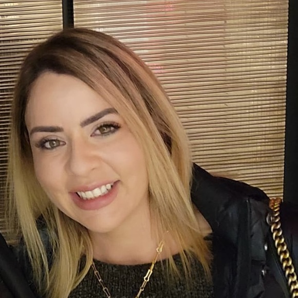 Meet your Posher, Maria - Picture 1 of 1